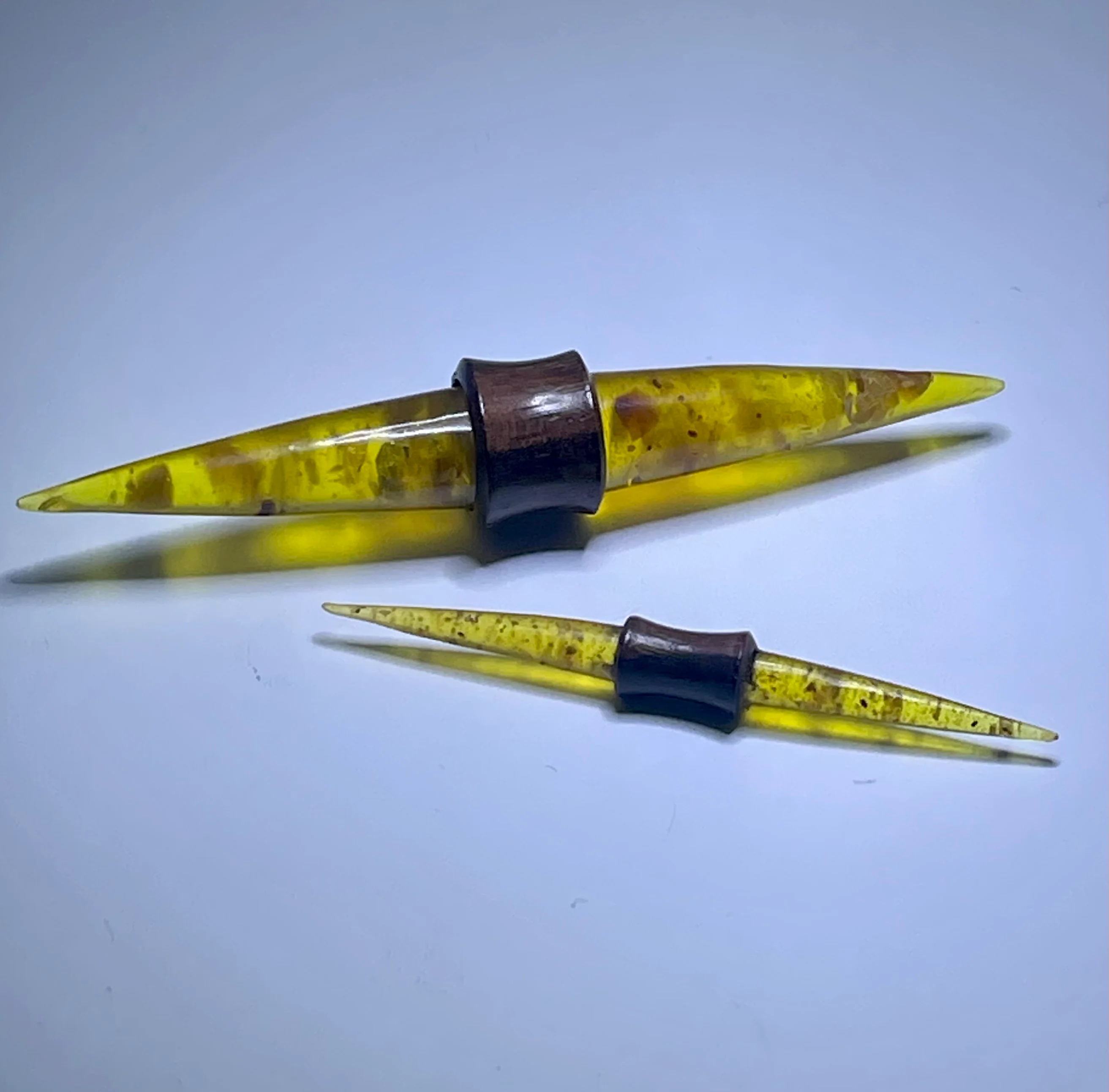 Reconstituted Amber Septum Spikes with Bone or Wood - Image 2