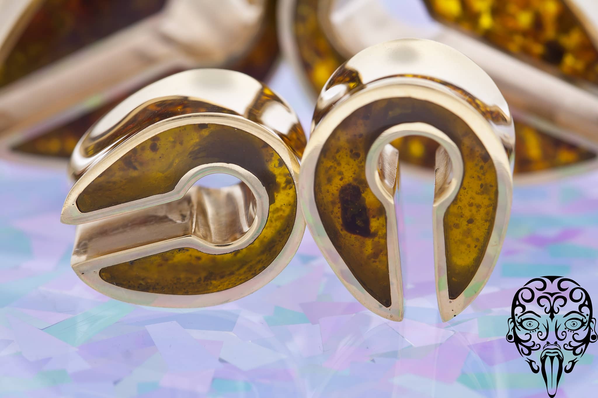 Gold Plated Keyhole Weights with Amber - Image 2