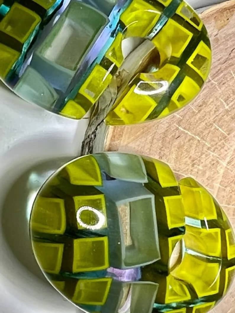 Gorilla Glass Lime Ovoids - Image 2