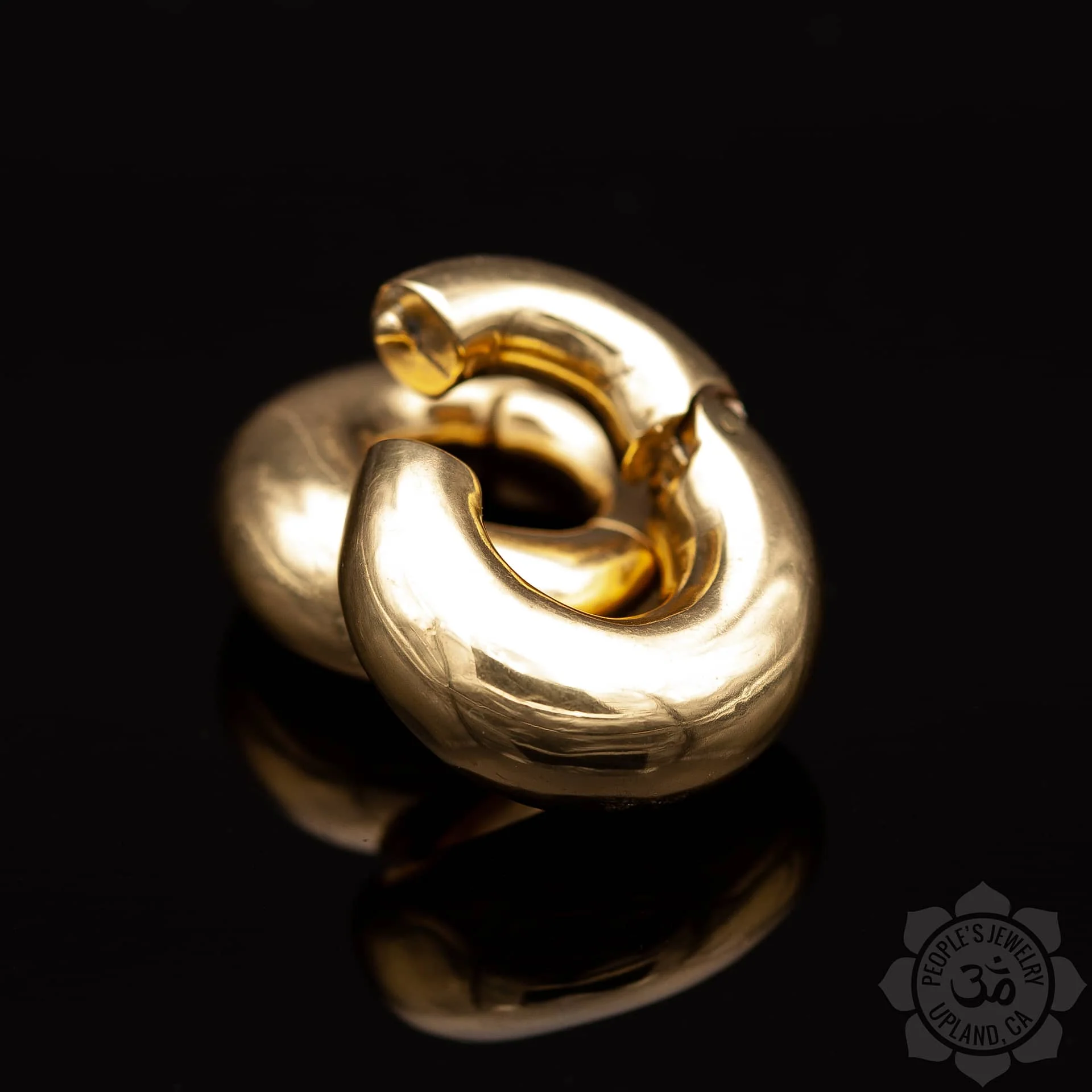People's Jewelry Plain Brass Hinge Ring - Image 2
