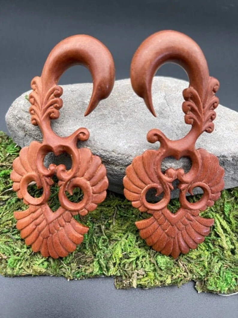 Swan Wood Hangers