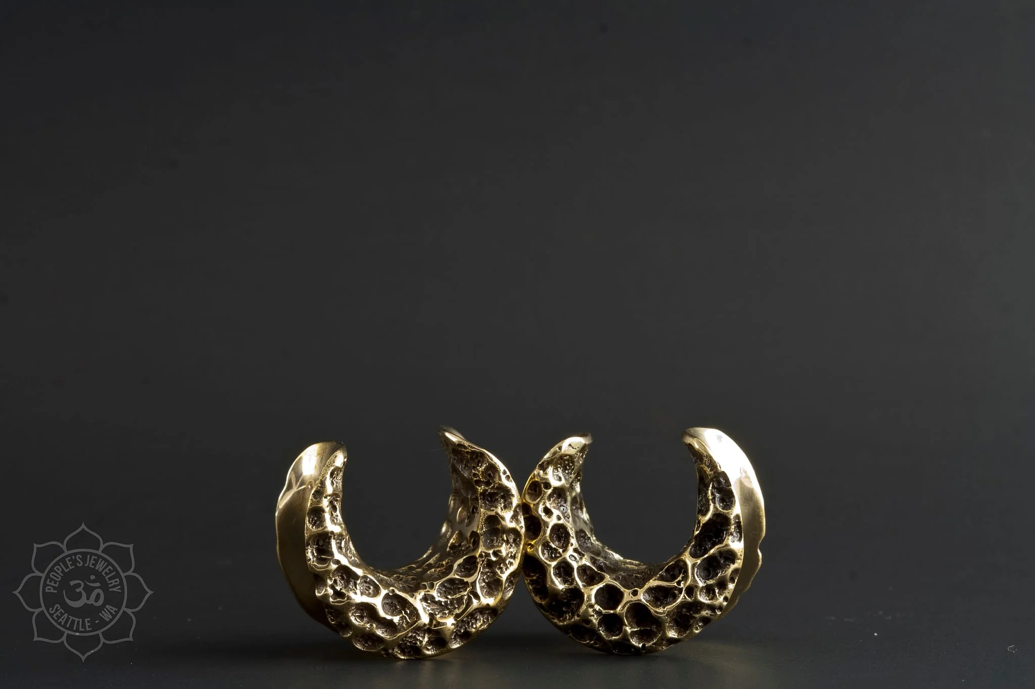 Textured Spreaders Saddles by Peoples Jewelry - Image 3